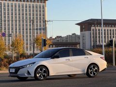 Hyundai Elantra 1.5L CVT TOP Premier Edition - ფოტო 1