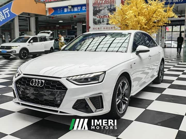 Audi A4L 40 TFSI Luxury Sport