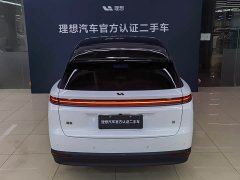 Li Auto i8 Standard Edition - ფოტო 17