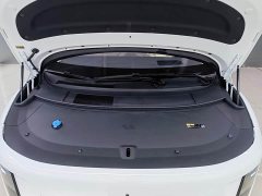 Li Auto i8 Standard Edition - ფოტო 7