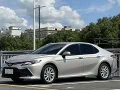 Toyota Camry 2021 2.0G Luxury - ფოტო 1