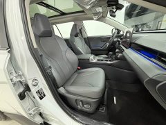 Toyota RAV4 2.0L AWD Luxury - ფოტო 10
