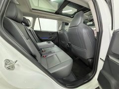 Toyota RAV4 2.0L AWD Luxury - ფოტო 11