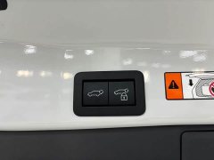 Toyota RAV4 2.0L AWD Luxury - ფოტო 20