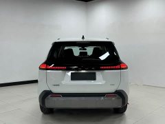 Toyota RAV4 2.0L AWD Luxury - ფოტო 5
