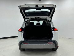 Toyota RAV4 2.0L AWD Luxury - ფოტო 7