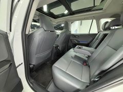 Toyota RAV4 2.0L AWD Luxury - ფოტო 9