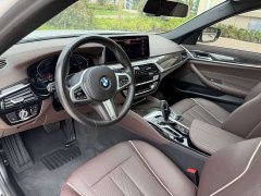 BMW 5 Series 525Li M Sport Package - ფოტო 4