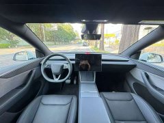 Tesla Model Y Rear-Wheel Drive - ფოტო 4