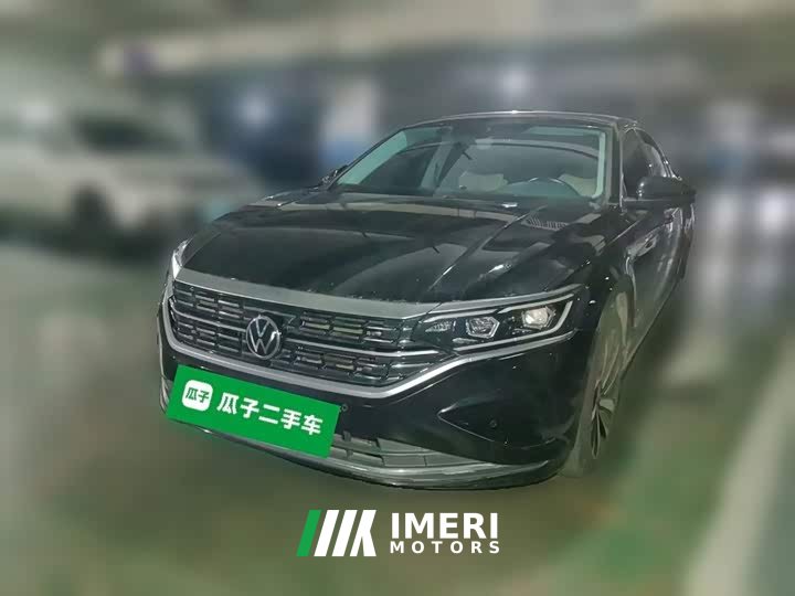 Volkswagen Passat 330TSI Luxury - ავტომობილი ჩინეთიდან