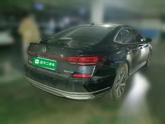 Volkswagen Passat 330TSI Luxury - ფოტო 4