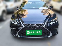 Lexus ES 200 Premium Edition - ფოტო 2