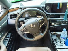 Lexus ES 200 Premium Edition - ფოტო 6