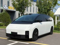 Li Auto Li Xiang MEGA 2024 Ultra - ფოტო 1