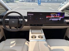 Li Auto Li Xiang MEGA 2024 Ultra - ფოტო 14