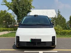 Li Auto Li Xiang MEGA 2024 Ultra - ფოტო 3