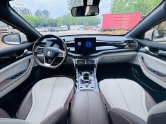 BYD Qin PLUS Glory Edition DM-i 55KM Leading - ფოტო 12