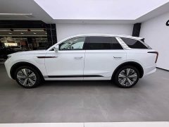 FAW Red Flag E-HS9 2022 690km Range Flagship Edition Six-Seater - ფოტო 10