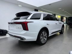 FAW Red Flag E-HS9 2022 690km Range Flagship Edition Six-Seater - ფოტო 2