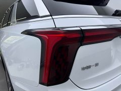 FAW Red Flag E-HS9 2022 690km Range Flagship Edition Six-Seater - ფოტო 6