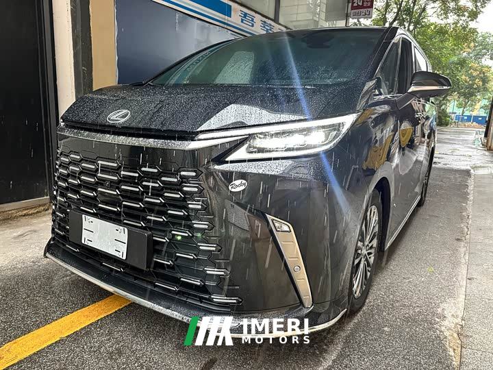 Lexus LM 350h