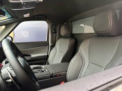 Lexus LM 350h - ფოტო 8