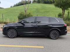 Volkswagen Viloran 380TSI Prestige - photo 3