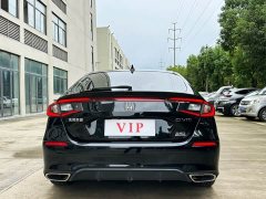 Honda Civic Hatchback 240 Turbo CVT Sharp Edition - ფოტო 10