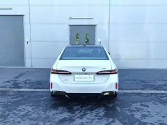 BMW i5 eDrive 40L M Sport Package - ფოტო 3