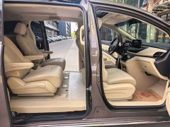Buick GL8 2023 Land Executive Cabin 652T Luxury - ფოტო 8