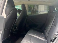 Tesla Model Y Rear-Wheel Drive - ფოტო 5