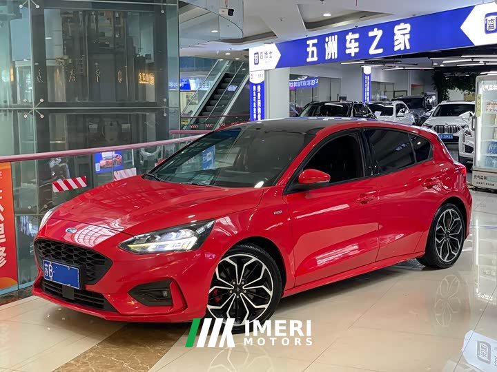 Ford Focus Hatchback EcoBoost 180 Automatic ST Line - ავტომობილი ჩინეთიდან