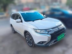 Mitsubishi Outlander 2020 2.0L FWD Comfort 5-Seater - ფოტო 3