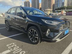Toyota RAV4 2.0L CVT AWD Premium Edition - ფოტო 3