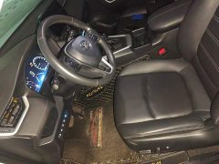 Toyota RAV4 2.0L CVT FWD 20th Anniversary Platinum Edition - ფოტო 16