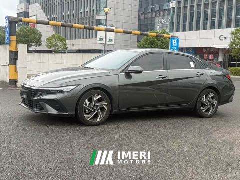 2025 Hyundai Elantra 1.5L CVT Luxury