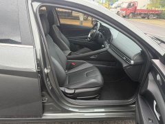 Hyundai Elantra 2023 1.5L CVT Luxury - ფოტო 10