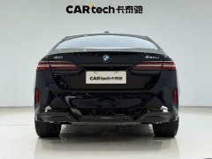 BMW 5 Series 530Li Luxury M Sport Package - ფოტო 9