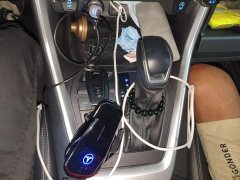 Toyota Venza 2.0L CVT FWD Luxury - ფოტო 15