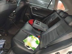 Toyota Venza 2.0L CVT FWD Luxury - ფოტო 18