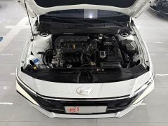 Hyundai Elantra 1.5L CVT Luxury - photo 11
