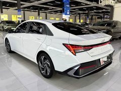 Hyundai Elantra 1.5L CVT Luxury - photo 6