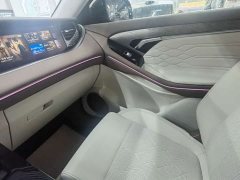 Voyah Lantu FREE Four-Wheel Drive Standard Extended Range Exclusive Luxury Package - ფოტო 13