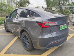 Tesla Model Y Long Range All-Wheel Drive - ფოტო 5