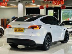 Tesla Model Y Standard Range RWD - ფოტო 4