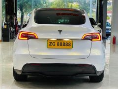 Tesla Model Y Standard Range RWD - ფოტო 5