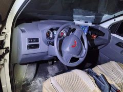 Wuling Yangguang 300km Practical Sealed Window Version 60kW - ფოტო 5