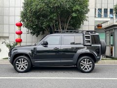 Land Rover Defender 110 P400 Dark Edition - ფოტო 13