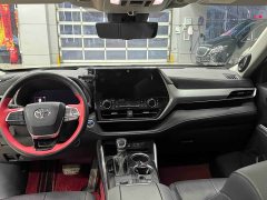 Toyota Highlander Hybrid 2.5L AWD Premium 7-Seater - ფოტო 6