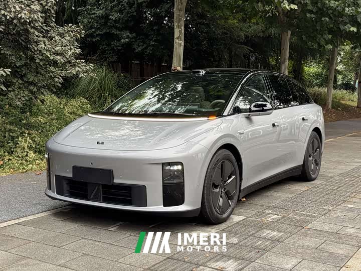 Li Auto i6 2025 Two-Wheel Drive Standard - car from China
